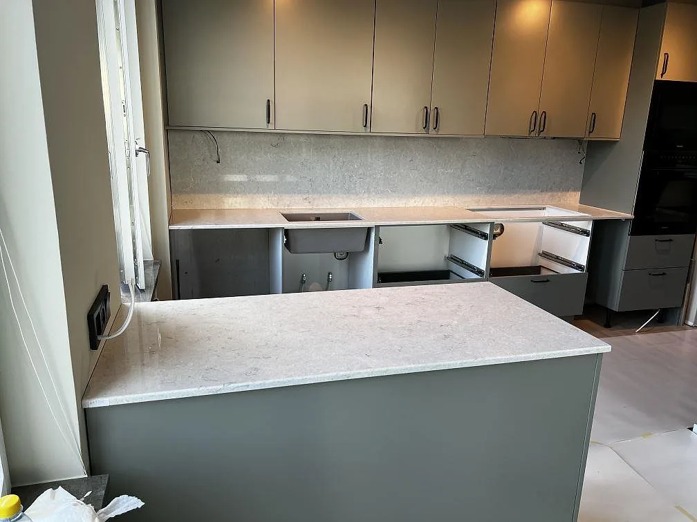 Køkkenbordplade i Bianco Drift, Limhamn
