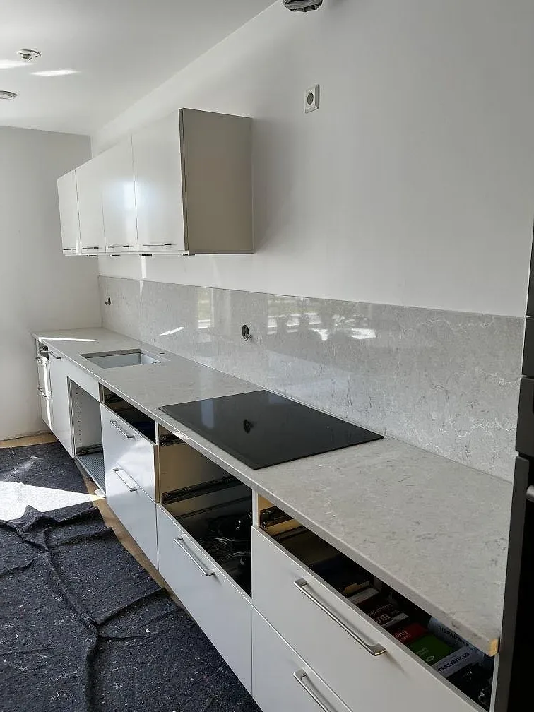 Køkkenbordplade i Bianco Drift, Lomma – billede 3