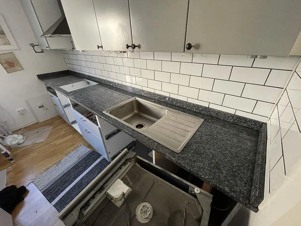 Køkkenbordplade i Blue Pearl, Sköndal – billede 2