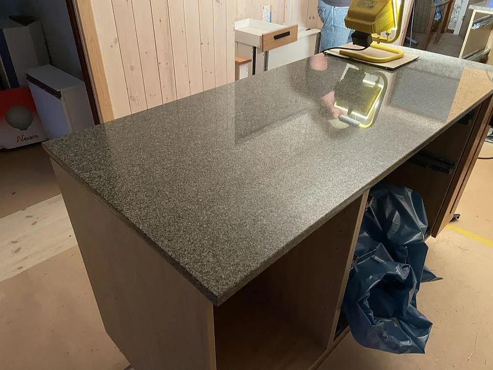 Køkkenbordplade i Bohus Grå, Dannike