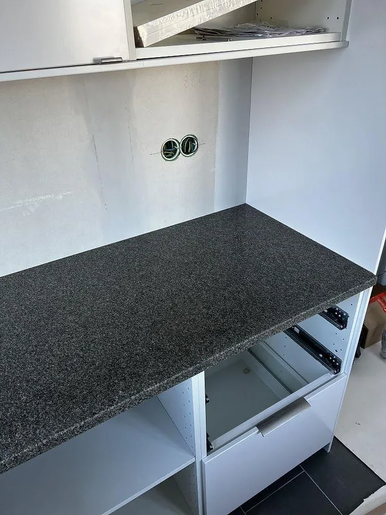 Køkkenbordplade i Bohus Grå, Kungälv – billede 2