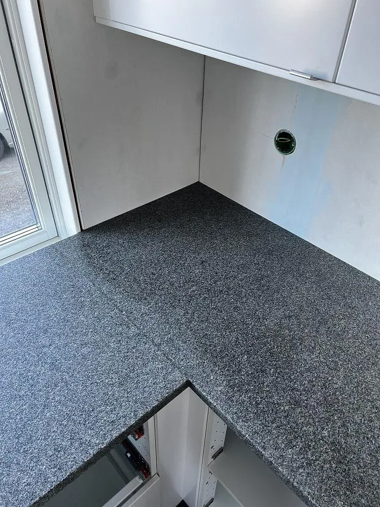 Køkkenbordplade i Bohus Grå, Kungälv – billede 5
