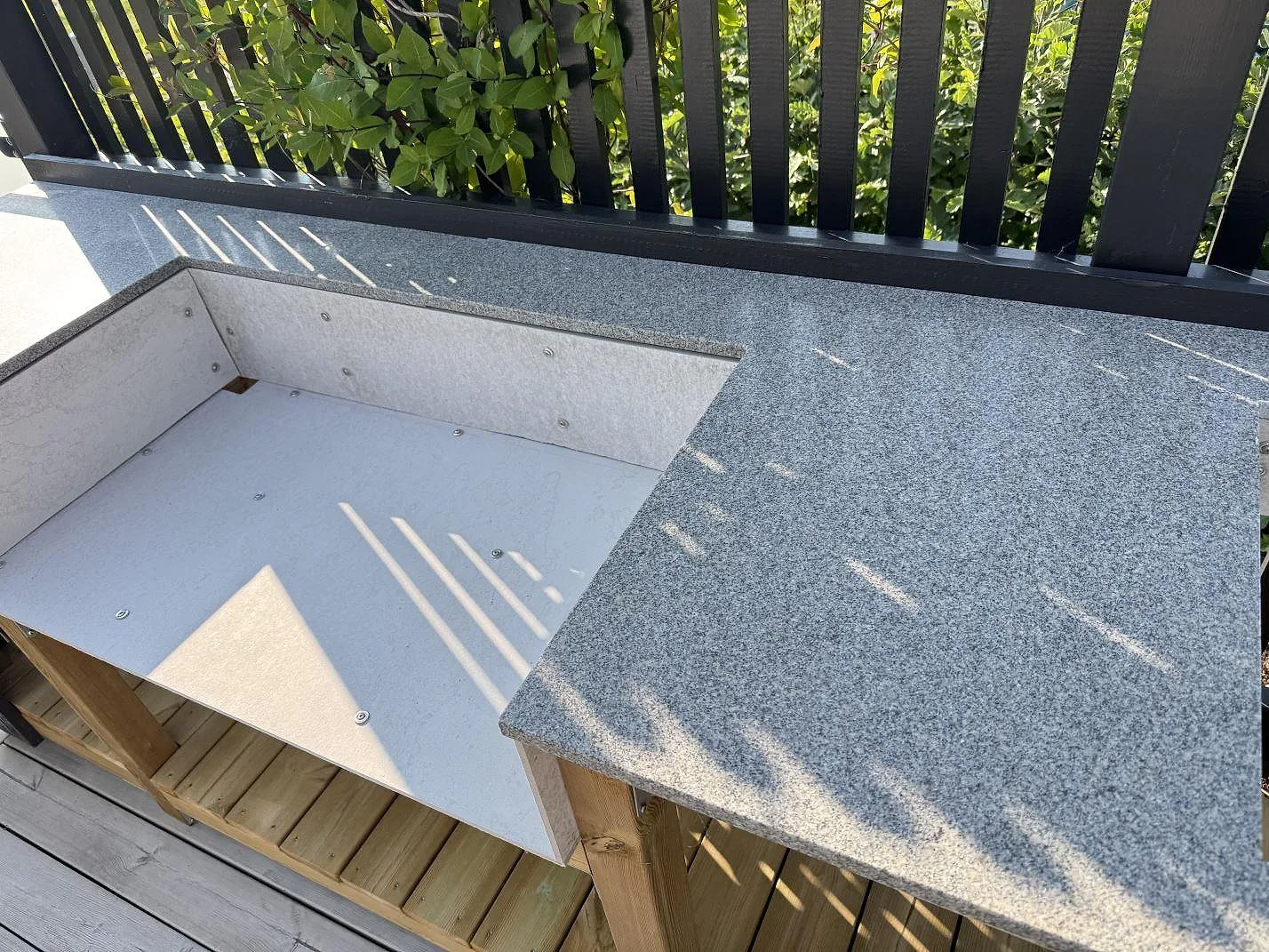 Køkkenbordplade i Bohus Grå, Torslanda – billede 7