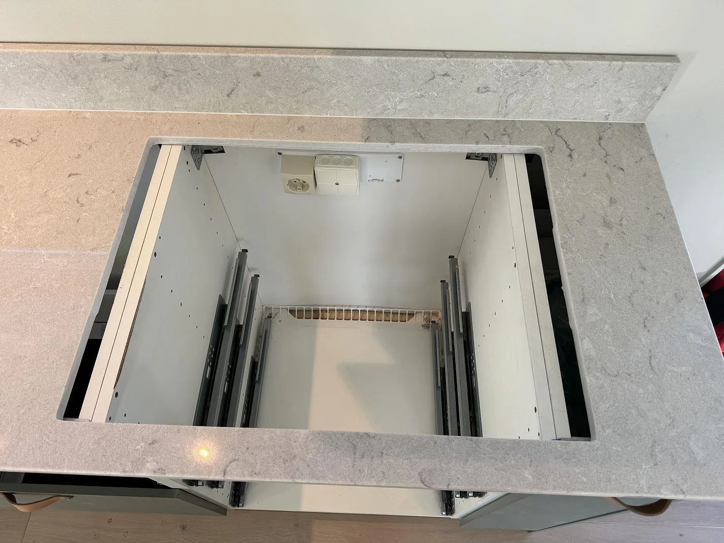 Køkkenbordplade i Caesarstone Bianco Drift, Åsa – billede 7