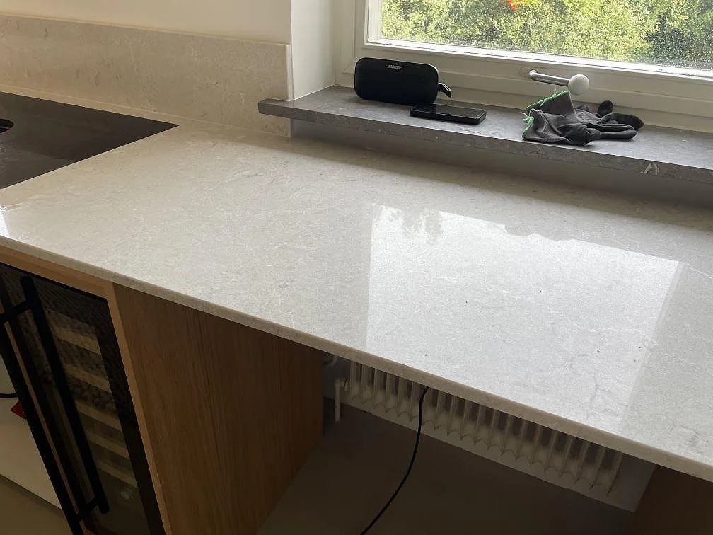 Køkkenbordplade i Caesarstone Bianco Drift, Malmö – billede 7