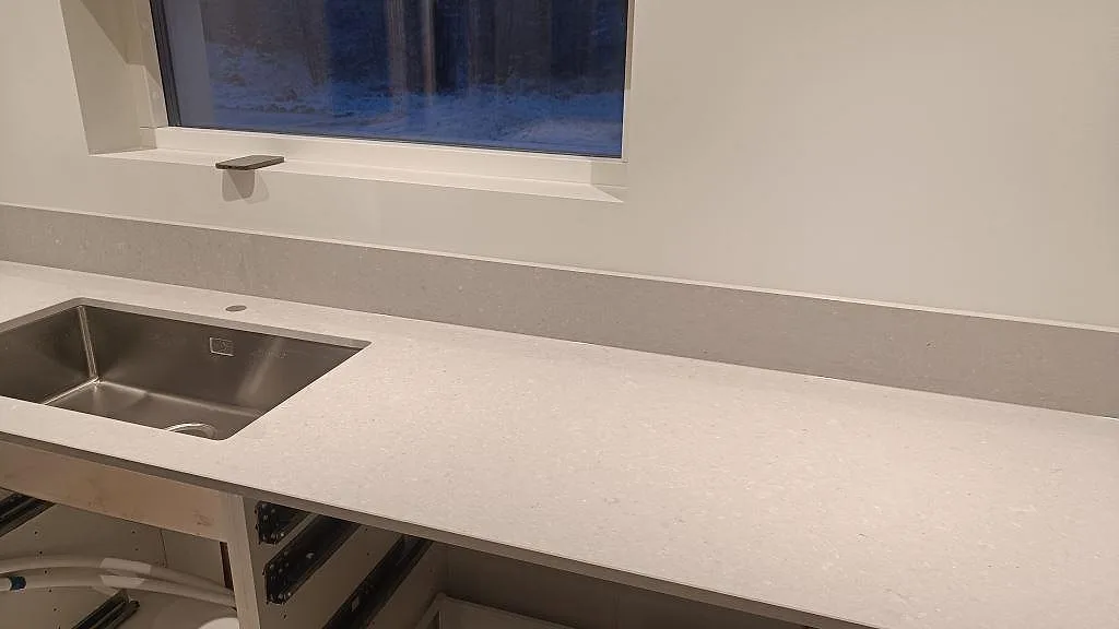 Køkkenbordplade i Caesarstone Clamshell, Åseda – billede 7