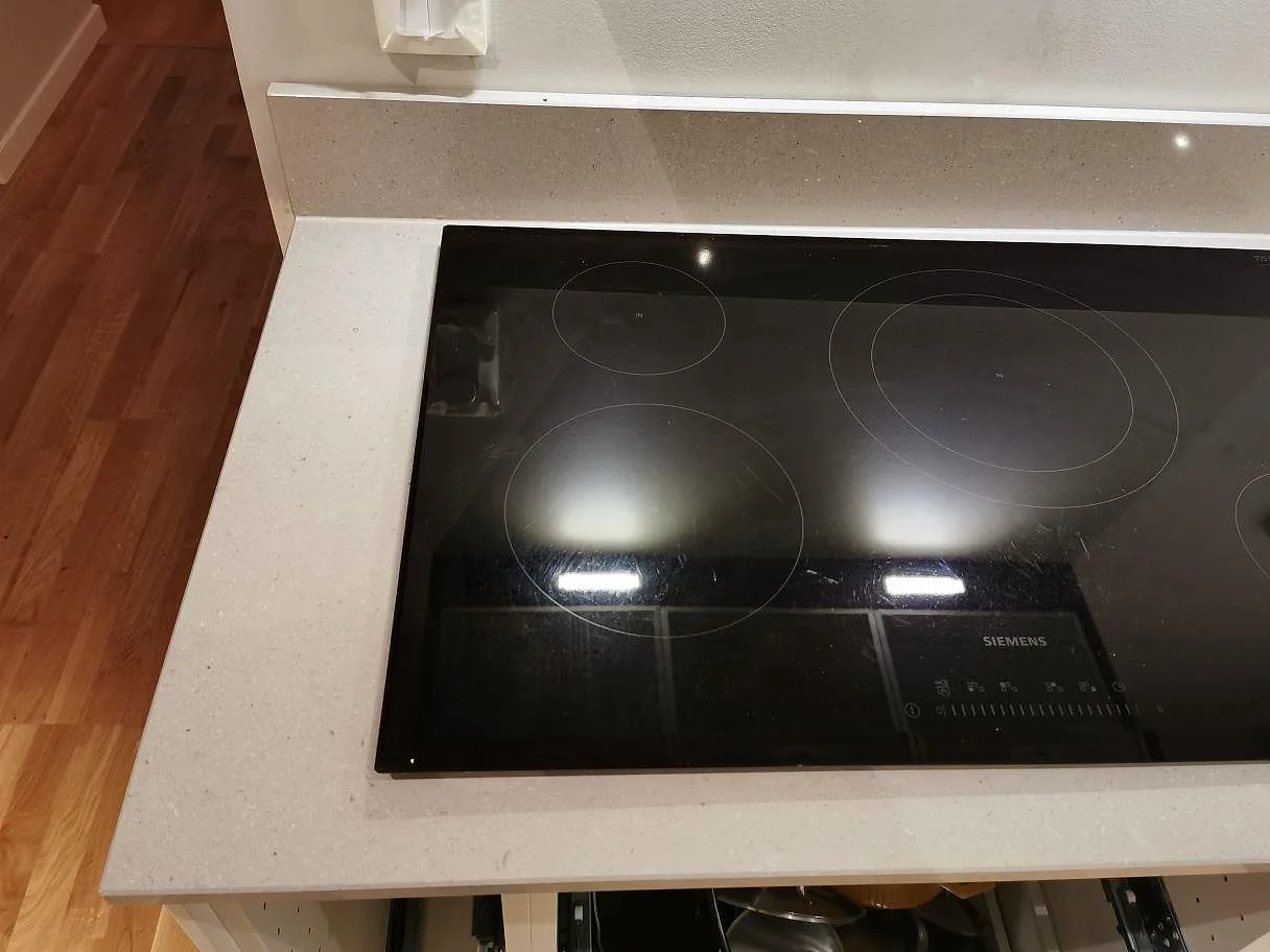 Køkkenbordplade i Caesarstone Clamshell, Billdal – billede 2