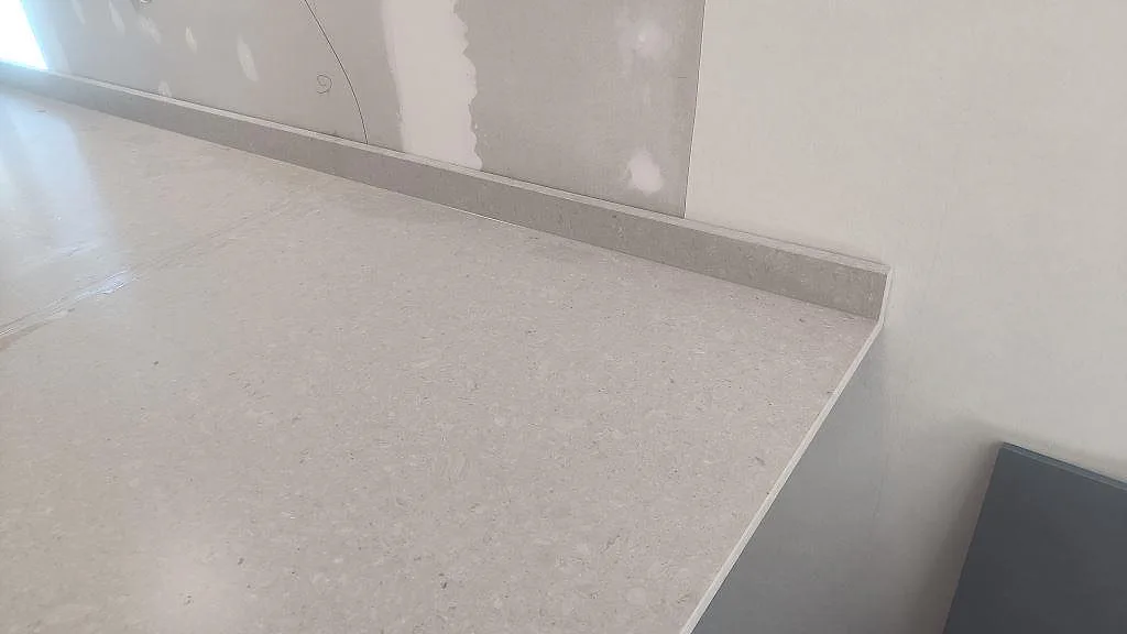 Køkkenbordplade i Caesarstone Clamshell, Falköping – billede 7