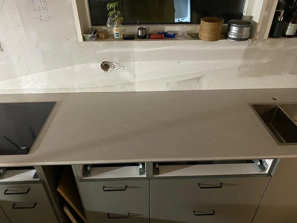 Køkkenbordplade i Caesarstone Clamshell, Lerum – billede 3