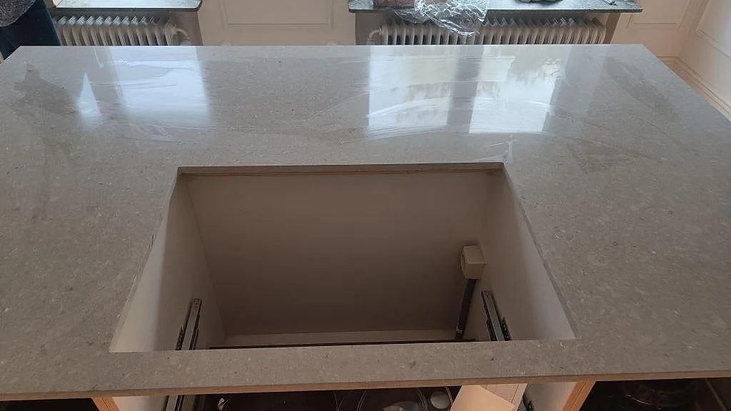 Køkkenbordplade i Caesarstone Clamshell, Malmö – billede 3