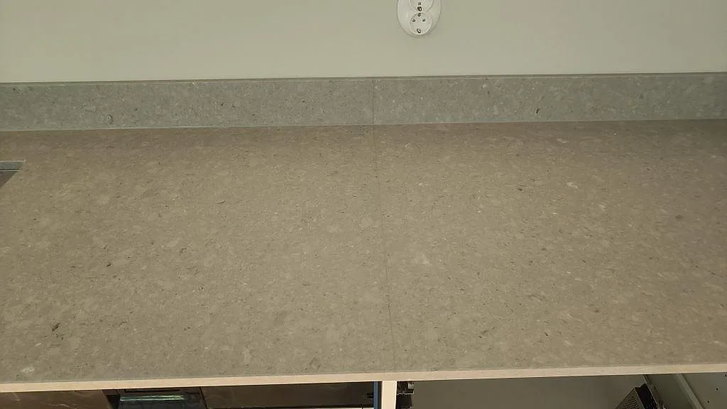 Køkkenbordplade i Caesarstone Clamshell, Malmö – billede 7
