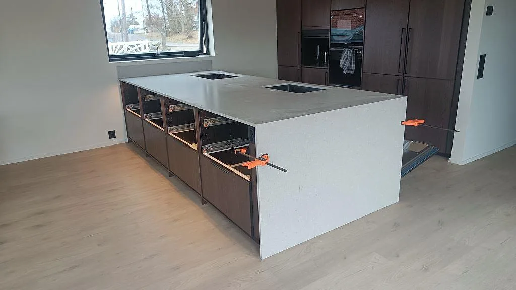 Køkkenbordplade i Caesarstone Clamshell, Nättraby