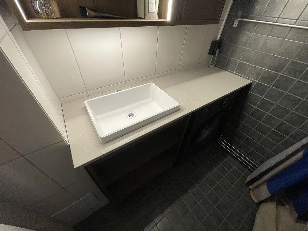 Køkkenbordplade i Caesarstone Clamshell, Stockholm – billede 2