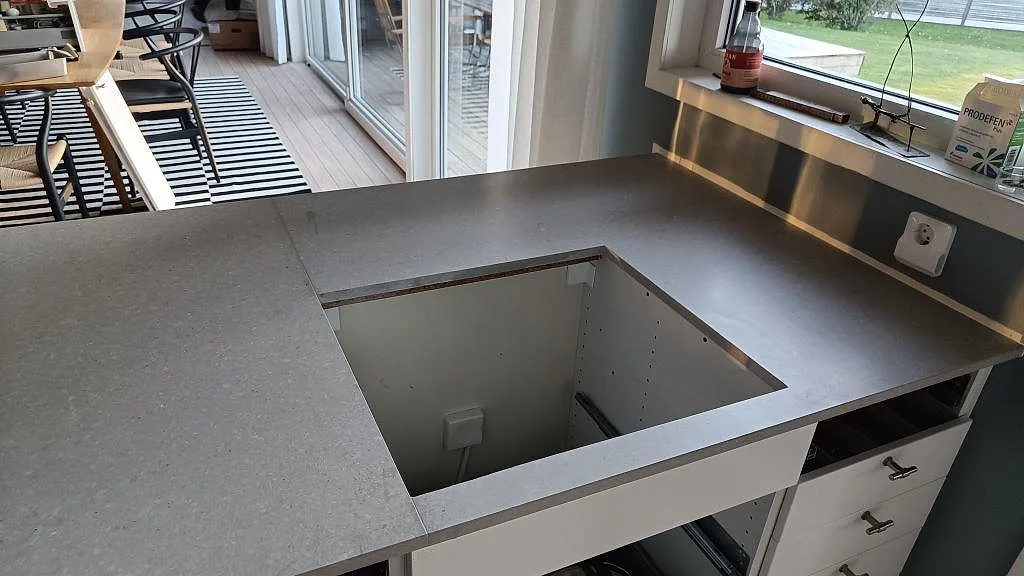 Køkkenbordplade i Caesarstone Clamshell, Torsö – billede 6