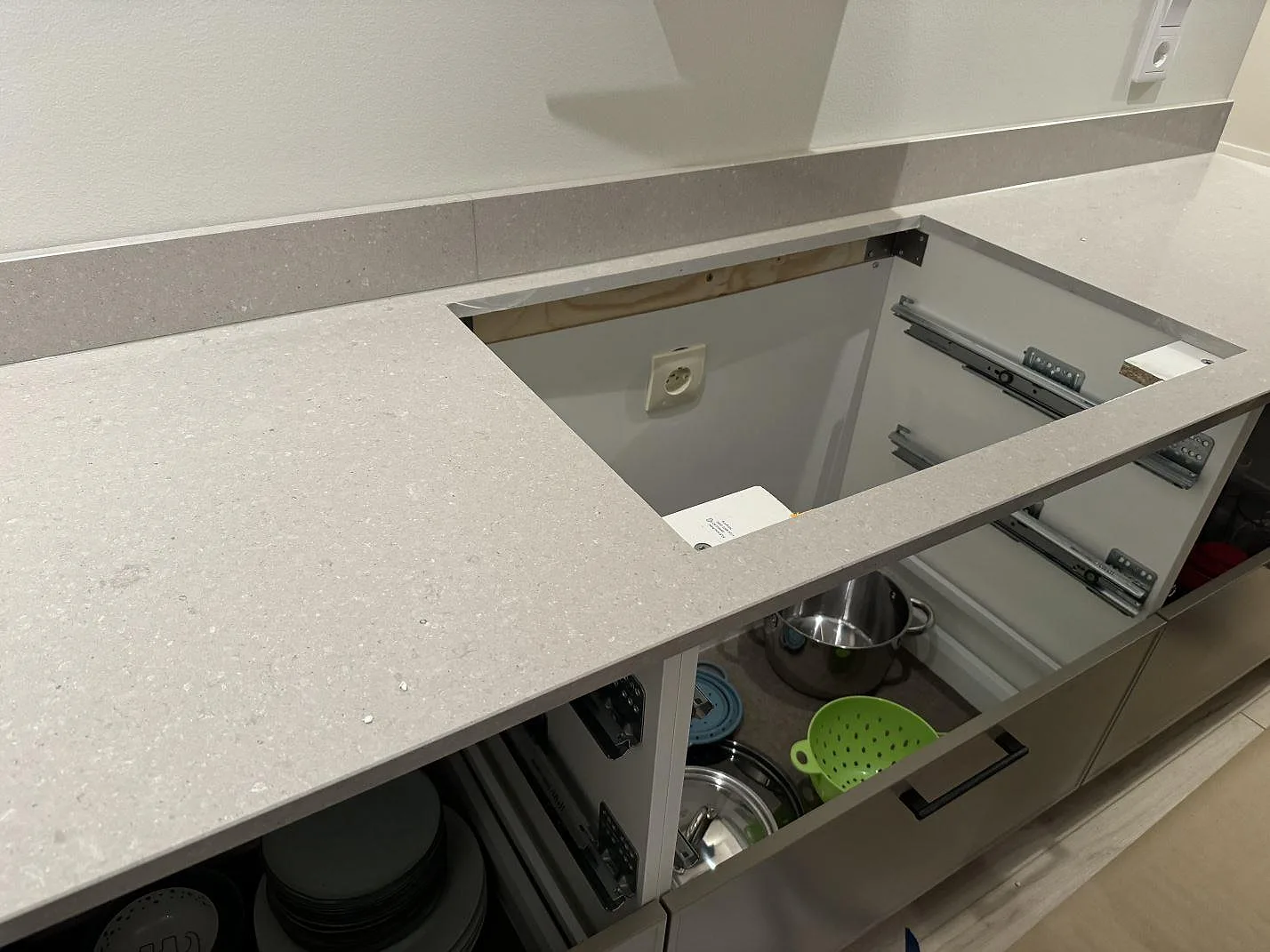 Køkkenbordplade i Caesarstone Clamshell, Veinge – billede 6