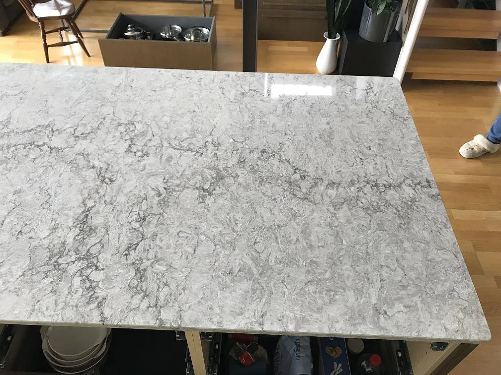 Køkkenbordplade i Caesarstone Moorland Fog, Bohus – billede 7