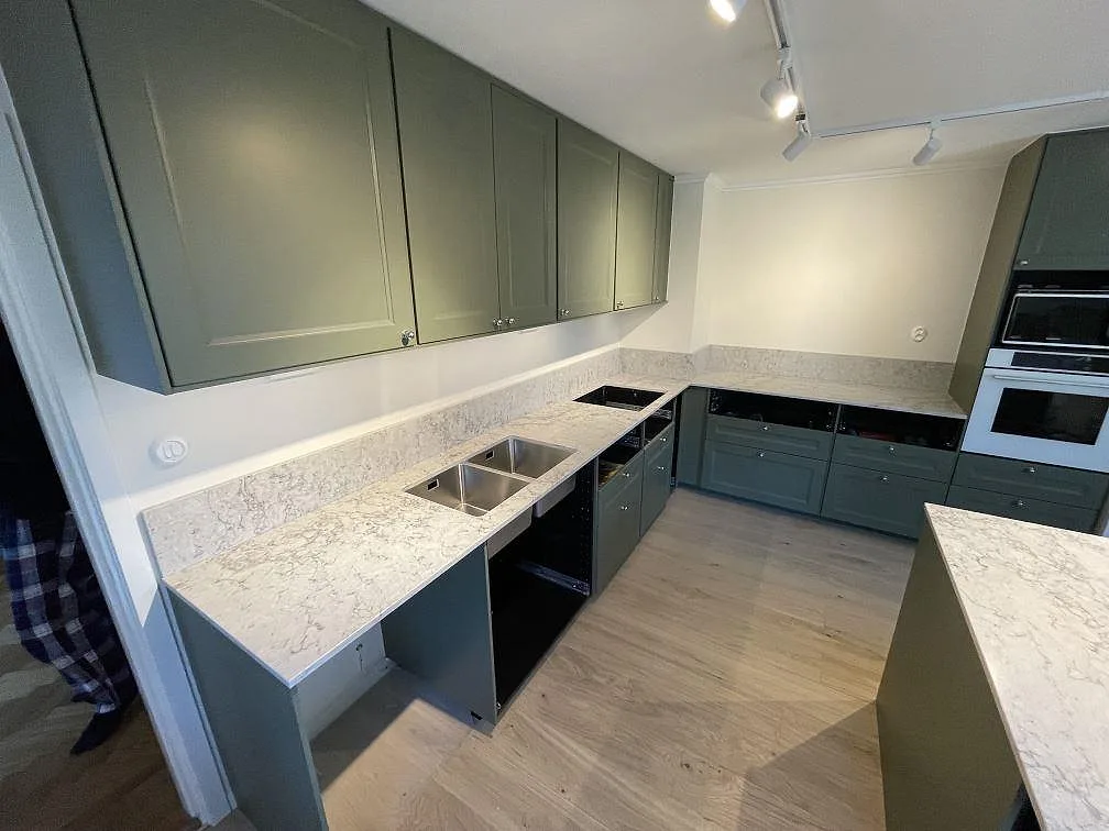 Køkkenbordplade i Caesarstone Moorland Fuge, Borensberg – billede 2