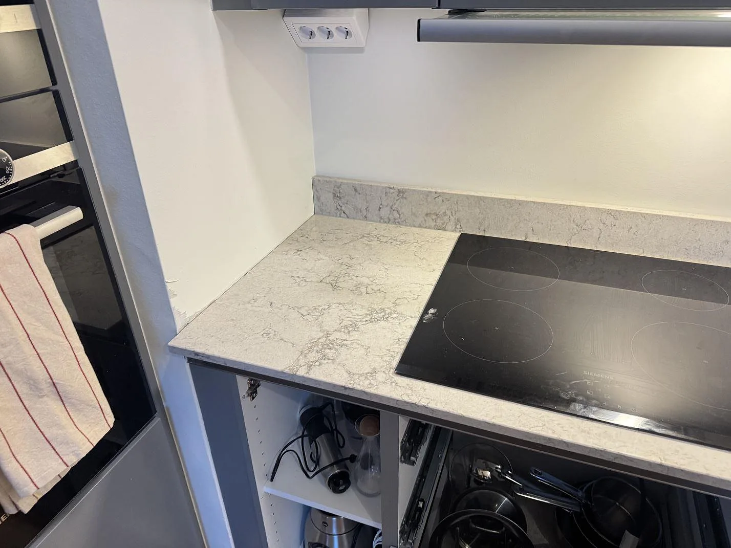 Køkkenbordplade i Caesarstone Moorland Fuge, Göteborg – billede 3