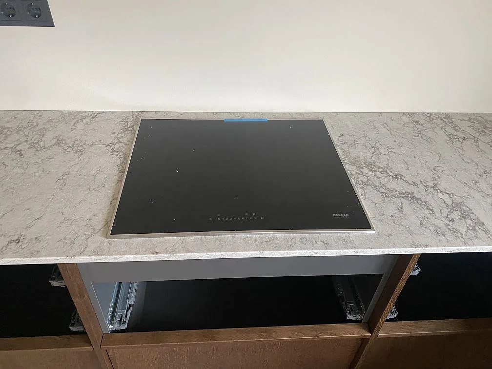Køkkenbordplade i Caesarstone Moorland Fog, Grebbestad – billede 5