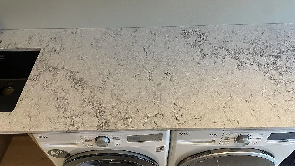 Bordplade i Caesarstone Moorland Fuge, Höllviken – billede 3