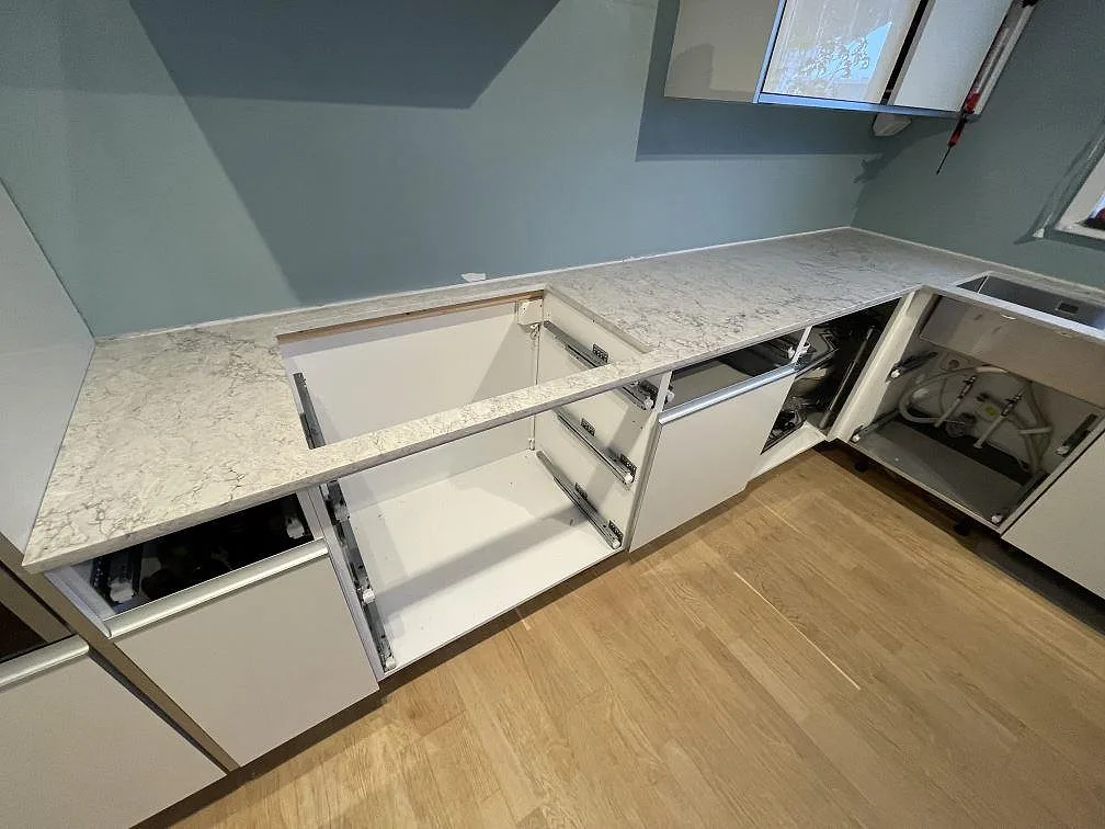 Køkkenbordplade i Caesarstone Moorland Fuge, Huddinge – billede 3