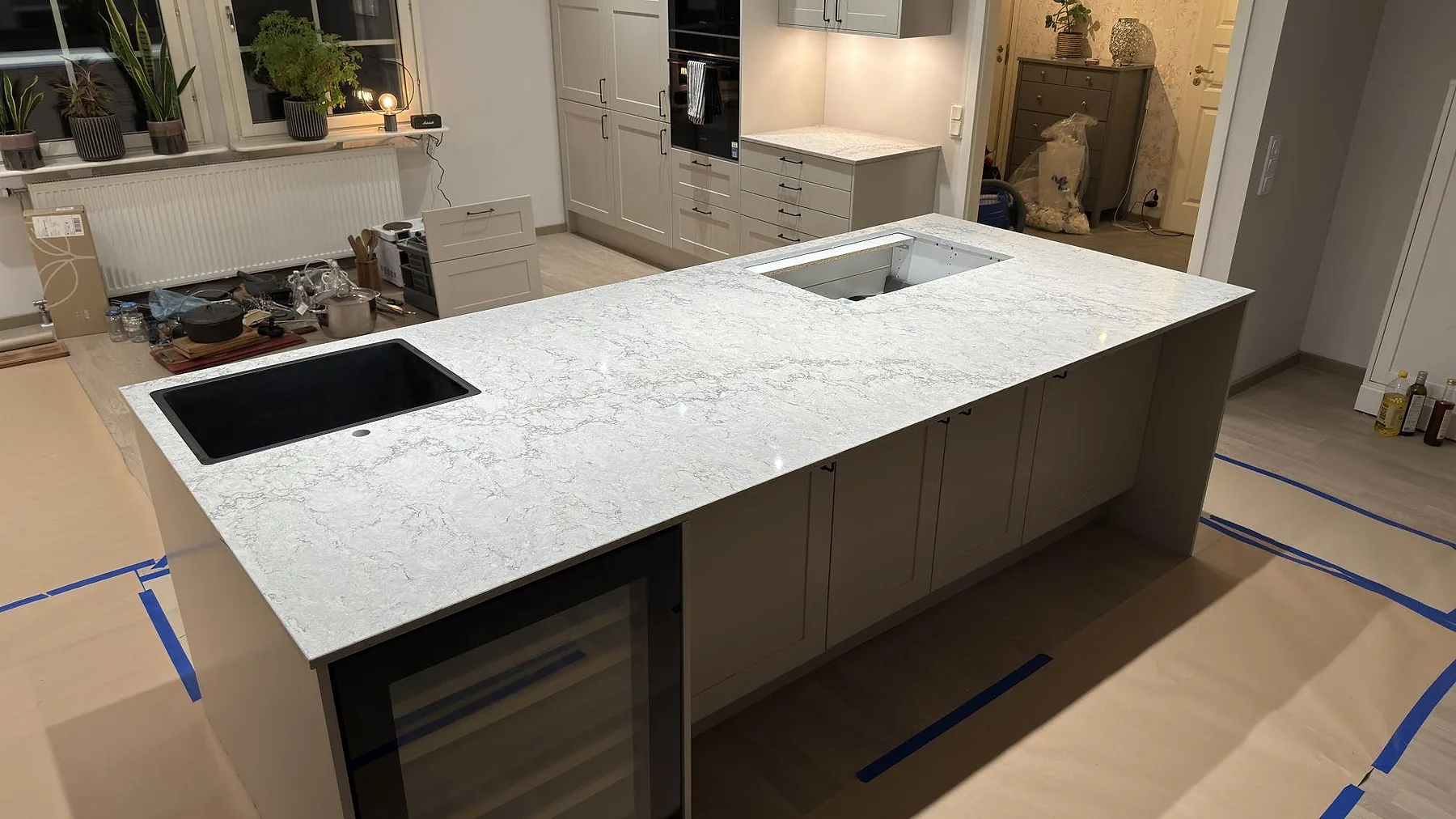 Køkkenbordplade i Caesarstone Moorland Fuge, Knivsta – billede 3
