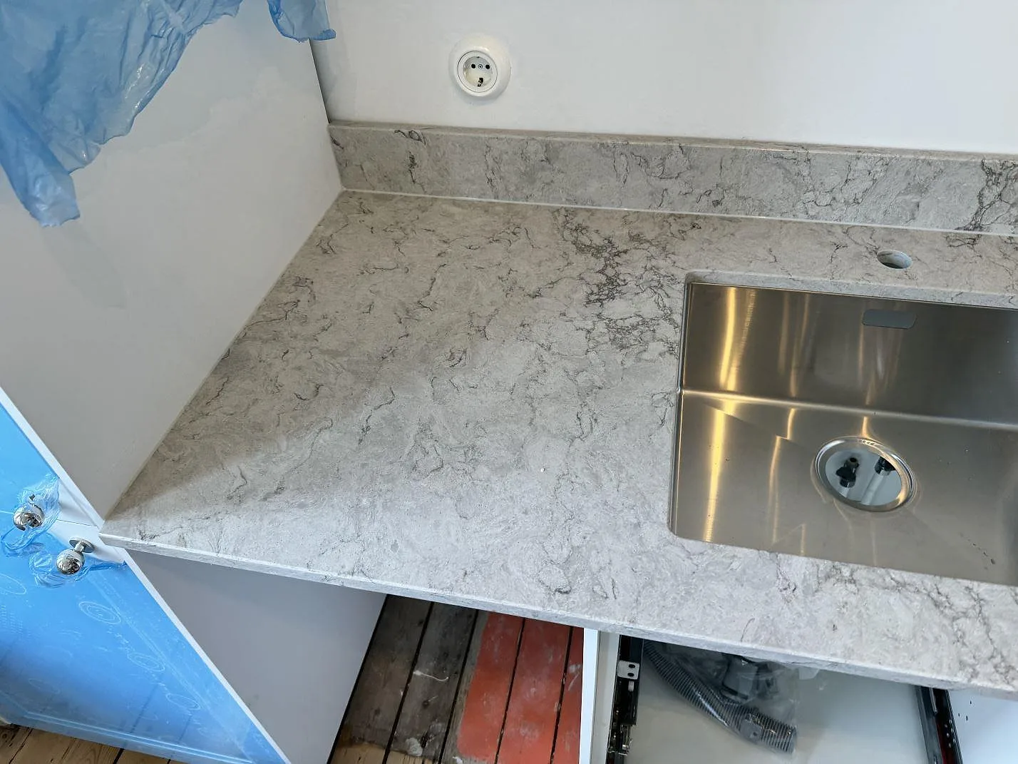 Køkkenbordplade i Caesarstone Moorland Fuge, Malmö – billede 3