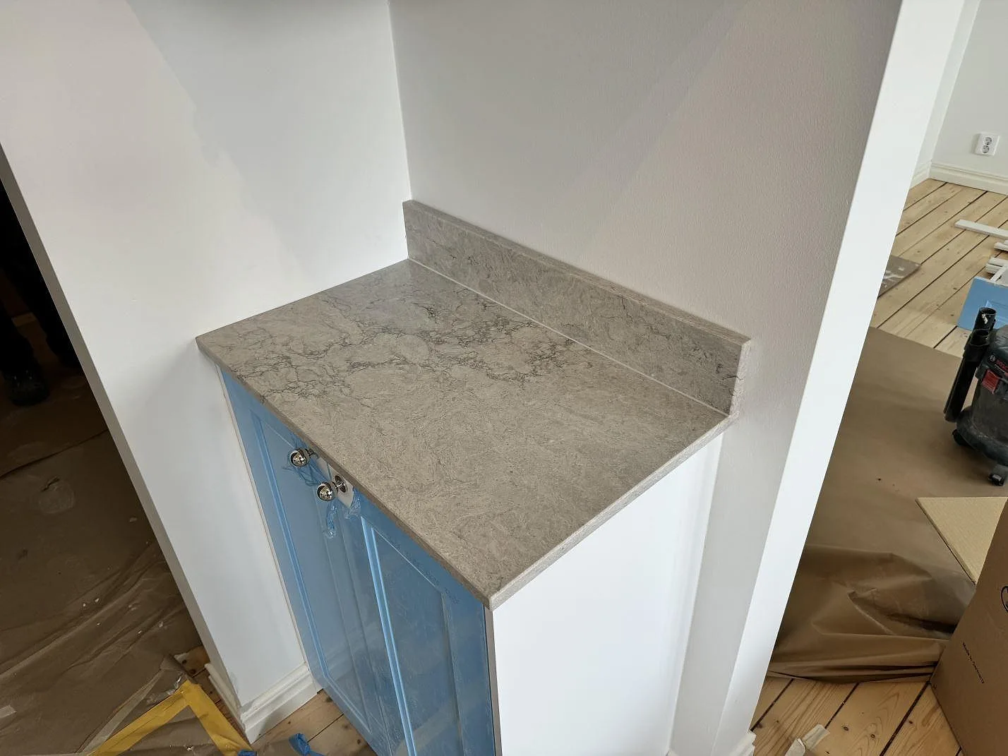 Køkkenbordplade i Caesarstone Moorland Fuge, Malmö – billede 7