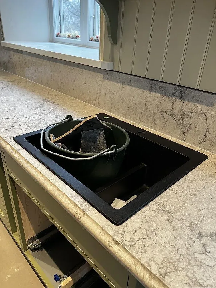 Køkkenbordplade i Caesarstone Moorland Fog, Moheda – billede 4
