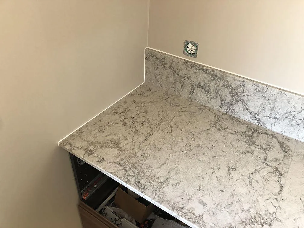 Køkkenbordplade i Caesarstone Moorland Fog, Skegrie – billede 8