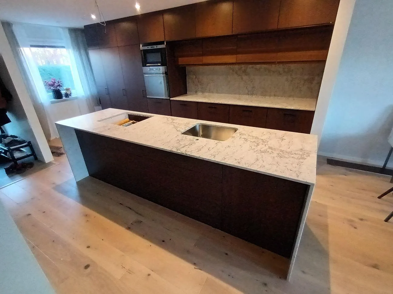 Køkkenbordplade i Caesarstone Moorland Fuge, Sollentuna