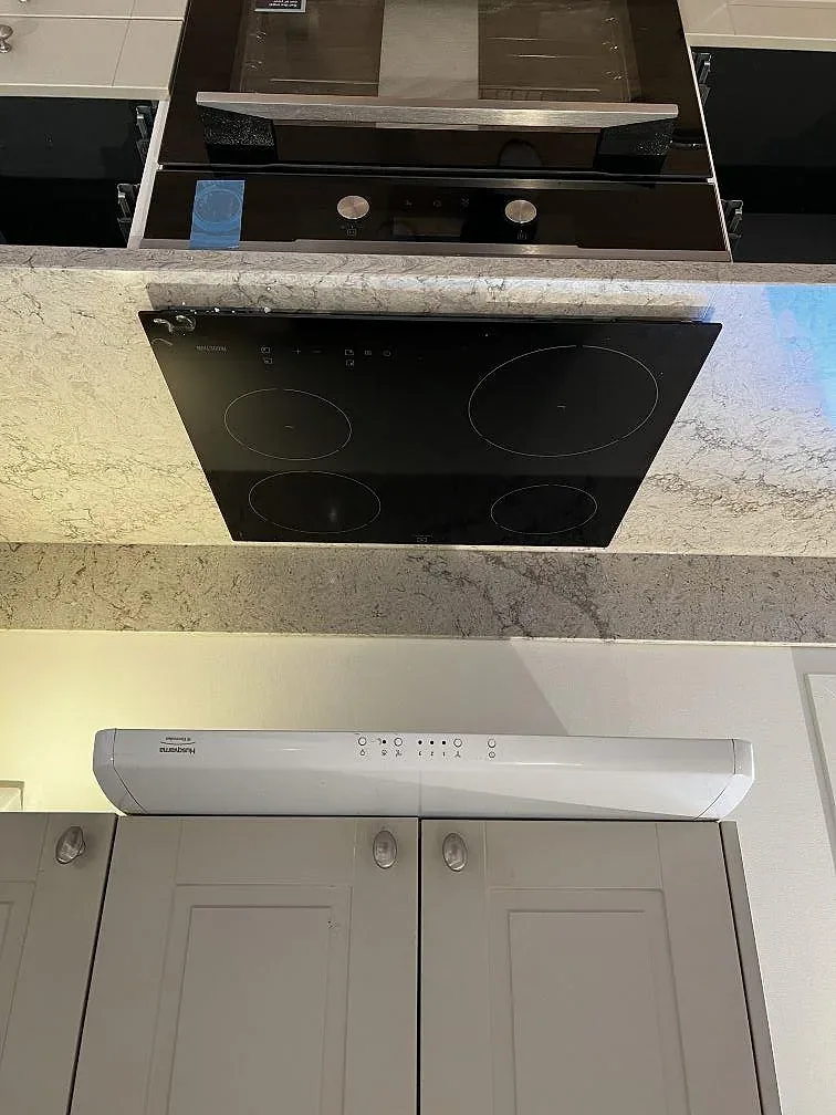 Køkkenbordplade i Caesarstone Moorland Fog, Trensum – billede 6