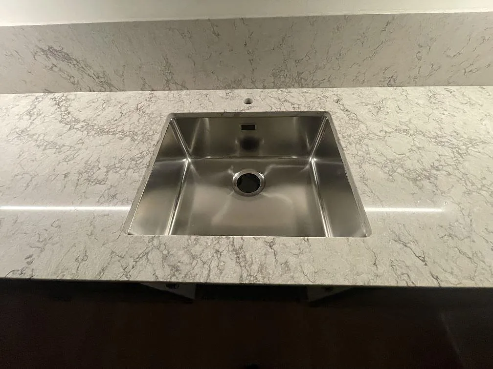 Køkkenbordplade i Caesarstone Moorland Fuge, Tyresö – billede 4