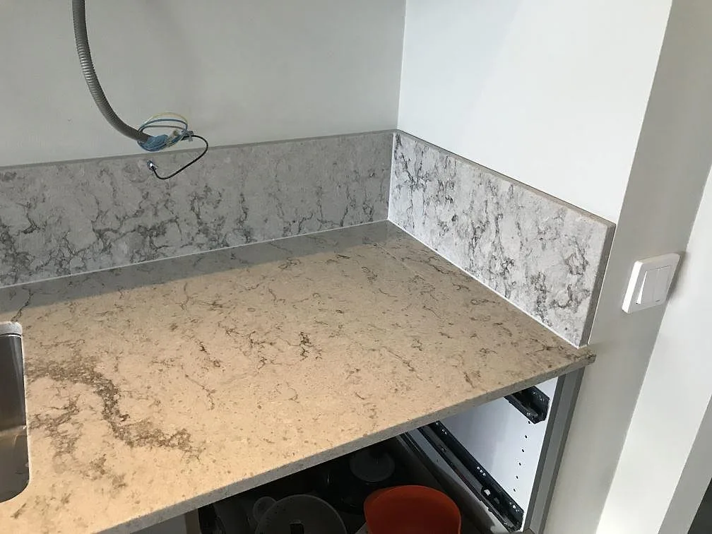 Køkkenbordplade i Caesarstone Moorland Fog, Västra Frölunda – billede 5