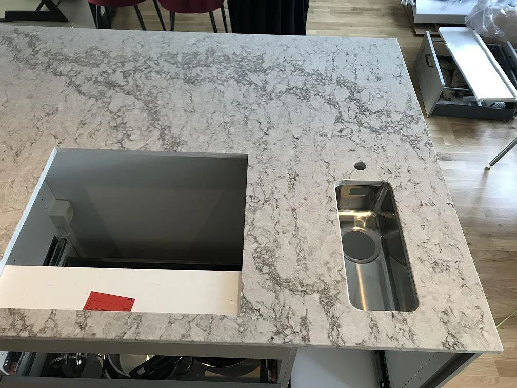 Køkkenbordplade i Caesarstone Moorland Fog, Västra Frölunda – billede 2