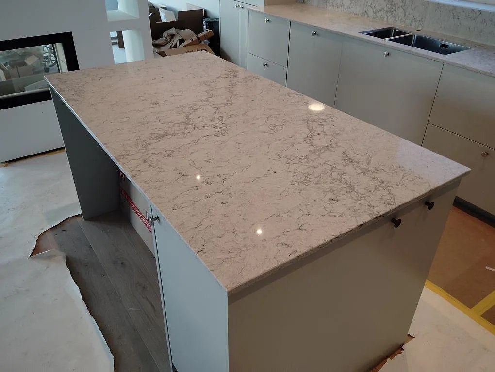 Køkkenbordplade i Caesarstone Moorland Fuge, Vallentuna – billede 2