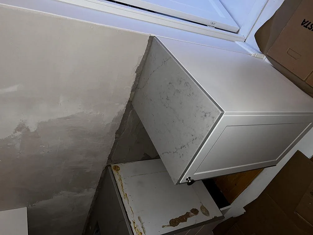Køkkenbordplade i Caesarstone Noble Grey, Helsingborg – billede 7