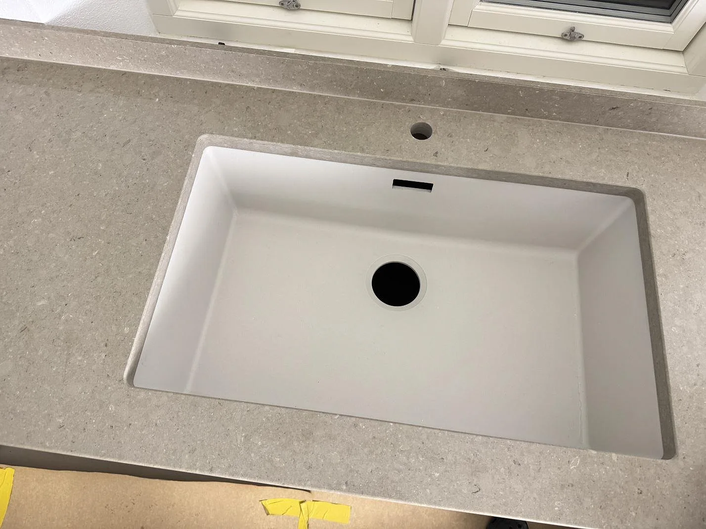Køkkenbordplade i Caesarstone Shitake, Hörby – billede 4