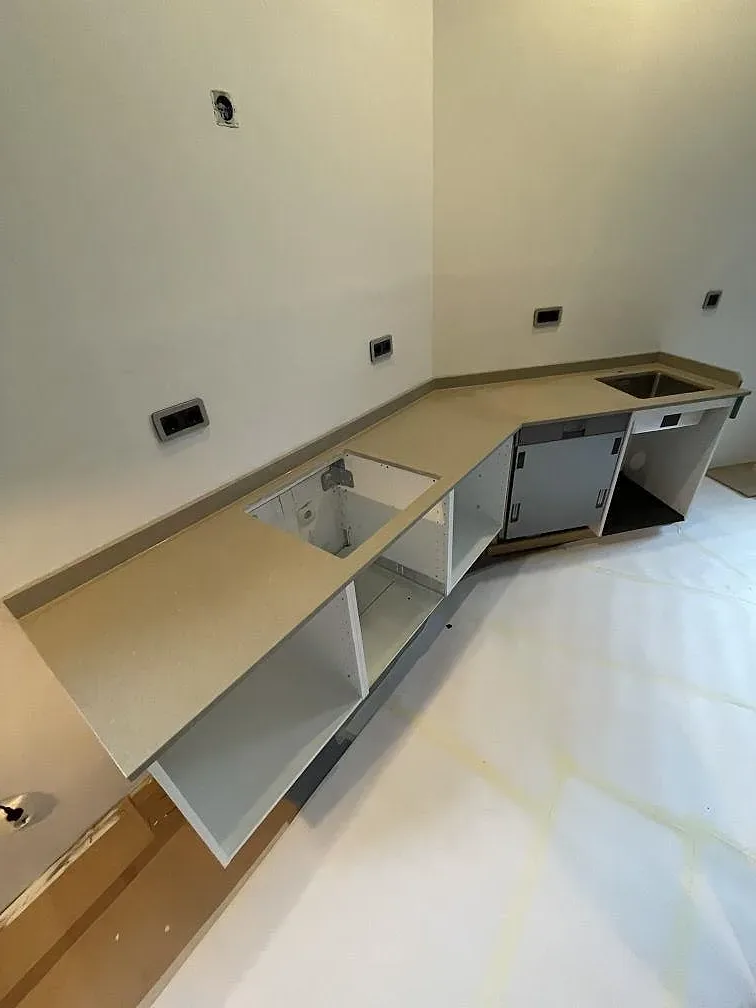 Køkkenbordplade i Caesarstone Shitake, Stockholm – billede 3