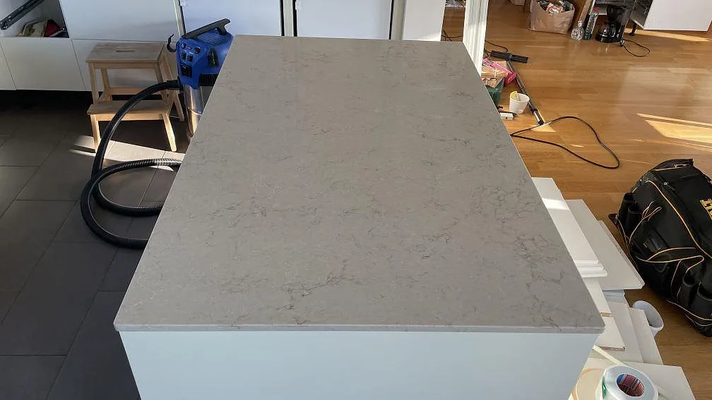 Køkkenbordplade i Caesarstone Taj Royale 5212, Lomma – billede 4