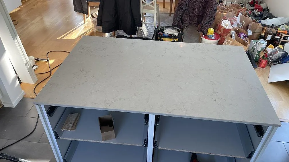 Køkkenbordplade i Caesarstone Taj Royale 5212, Lomma – billede 3