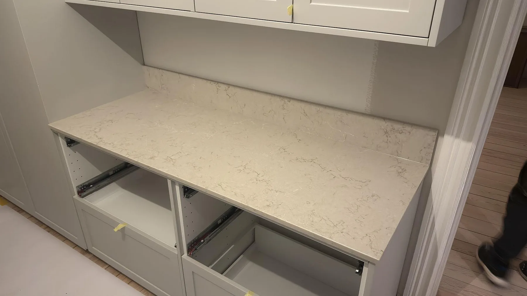 Køkkenbordplade i Caesarstone Taj Royale 5212, Stockholm – billede 2