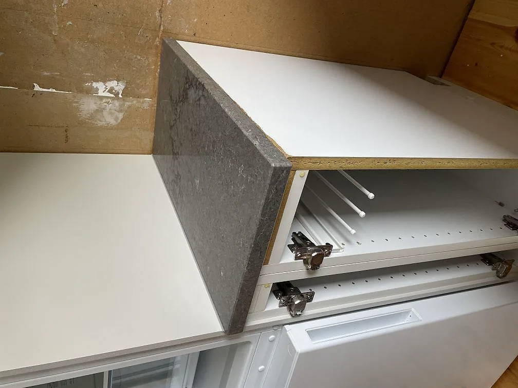 Køkkenbordplade i Caesarstone Turbine Grey, Grundsund – billede 5