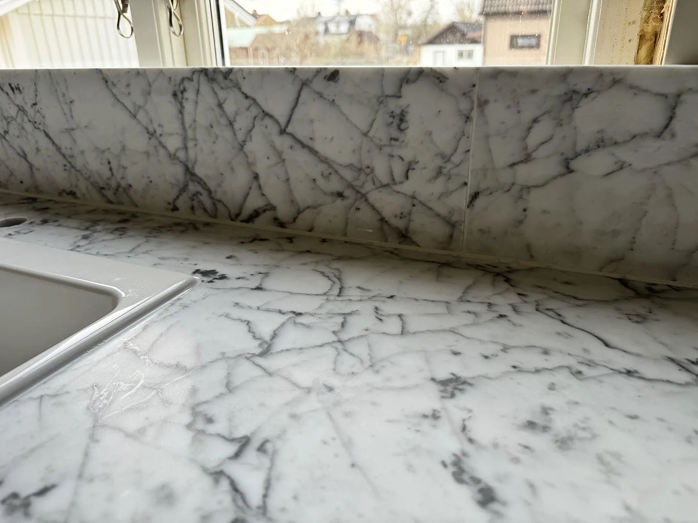 Køkkenbordplade i Carrara C, Alstermo – billede 6