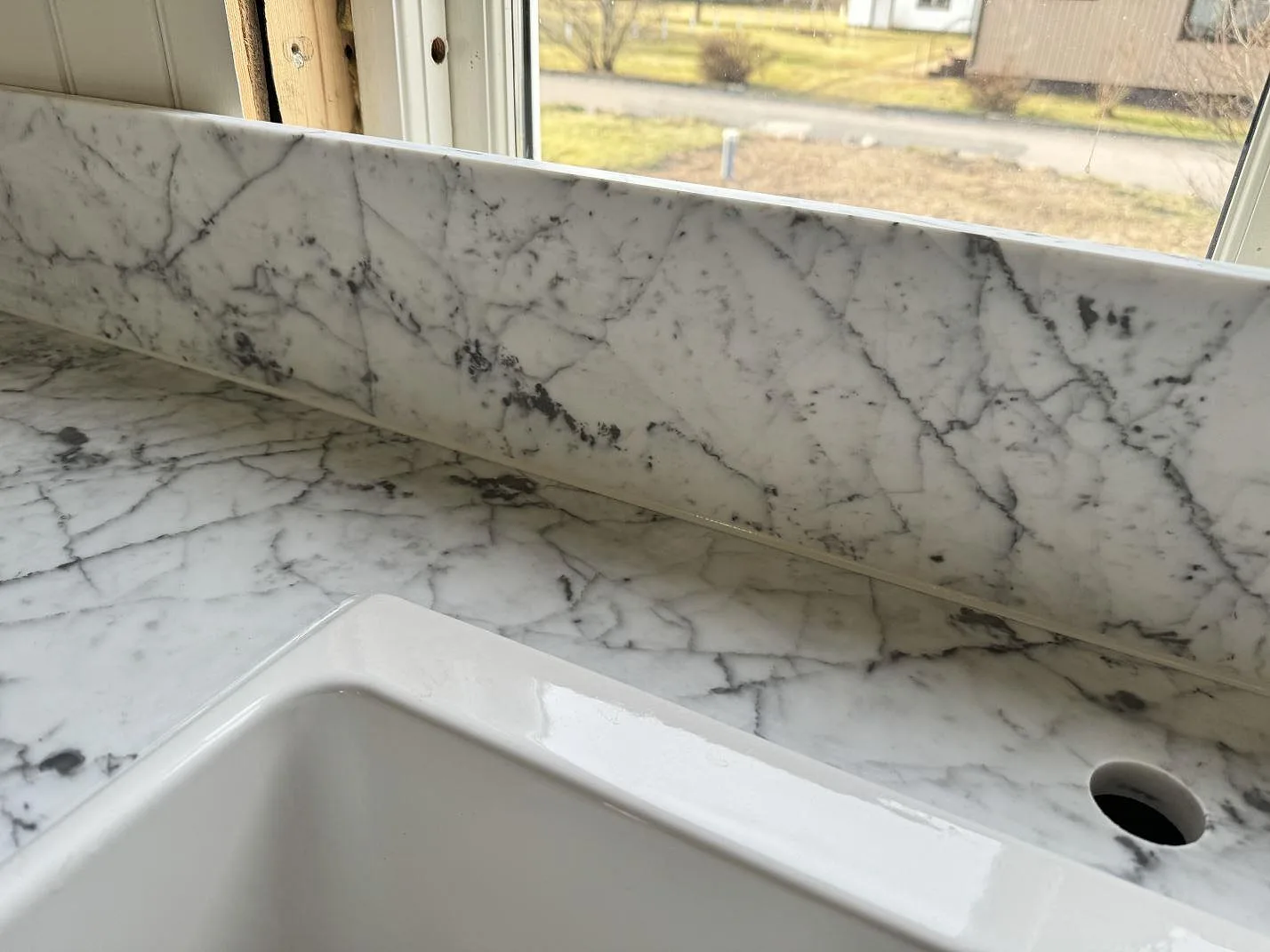 Køkkenbordplade i Carrara C, Alstermo – billede 7