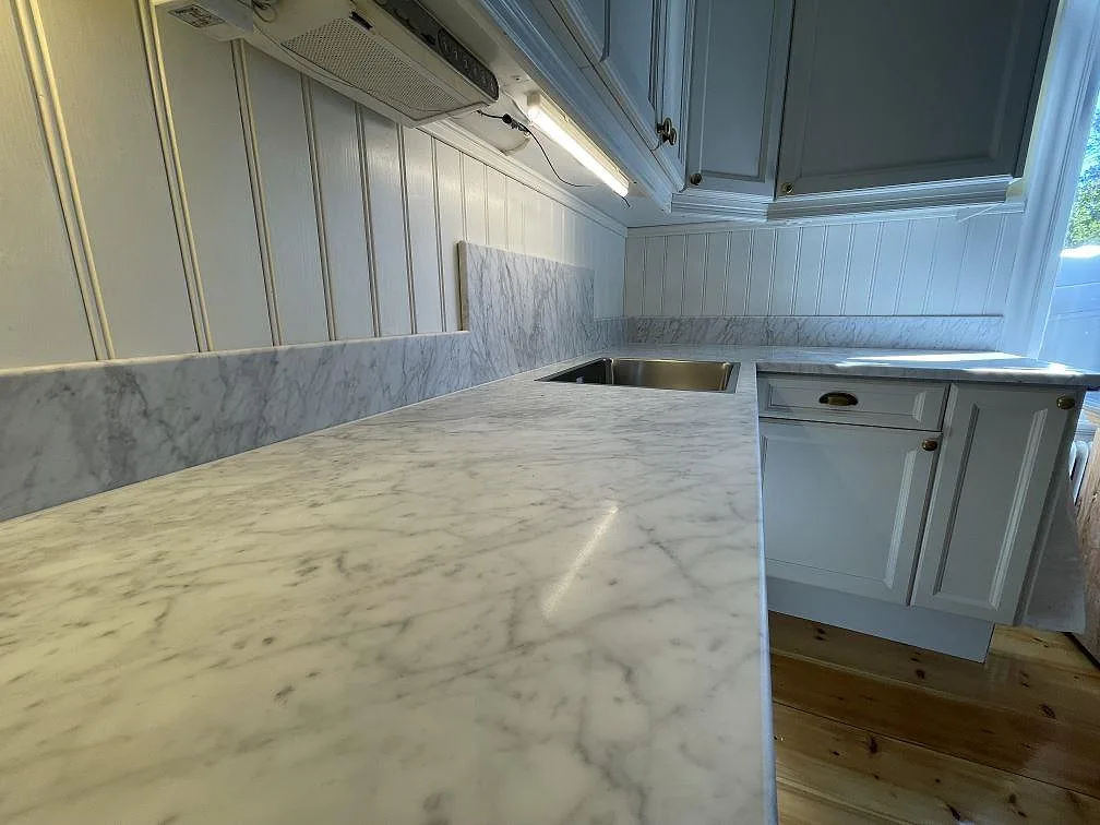 Køkkenbordplade i Carrara C, Bålsta – billede 3