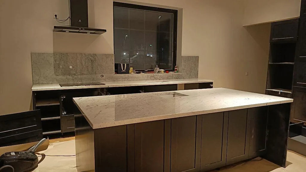 Køkkenbordplade i Carrara C, Bara – billede 2