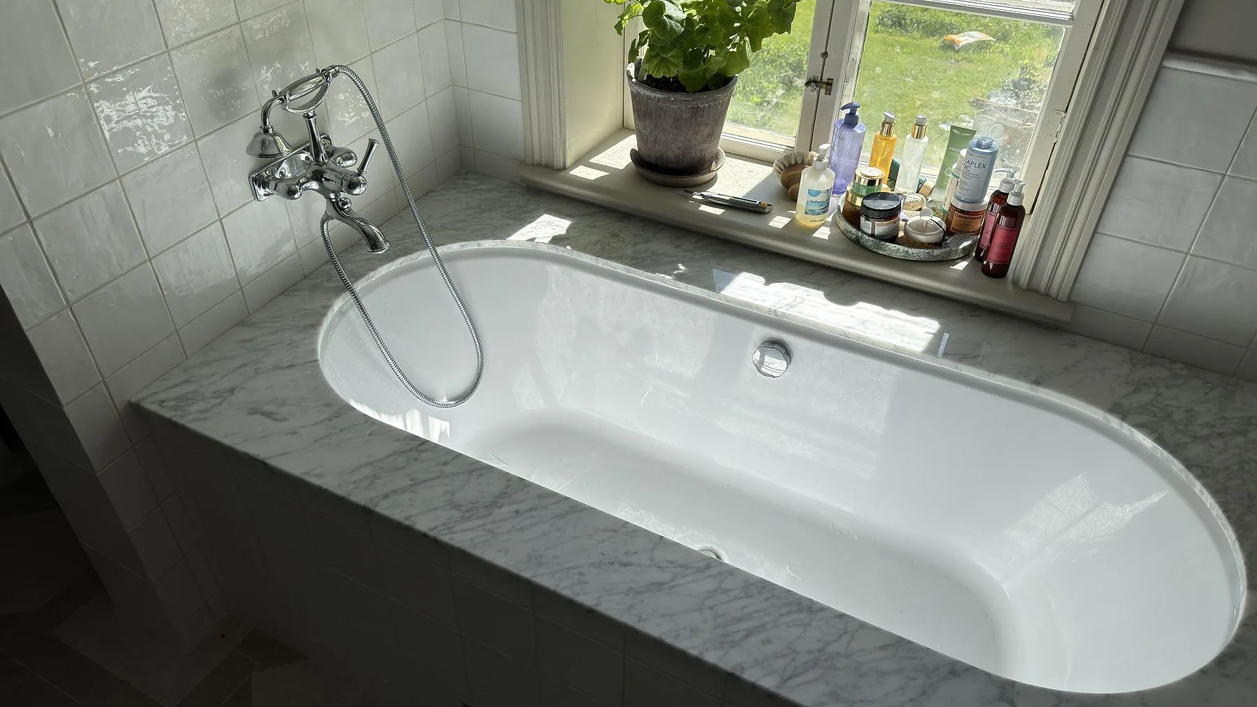 Bordplade i Carrara C, By Kyrkby – billede 4