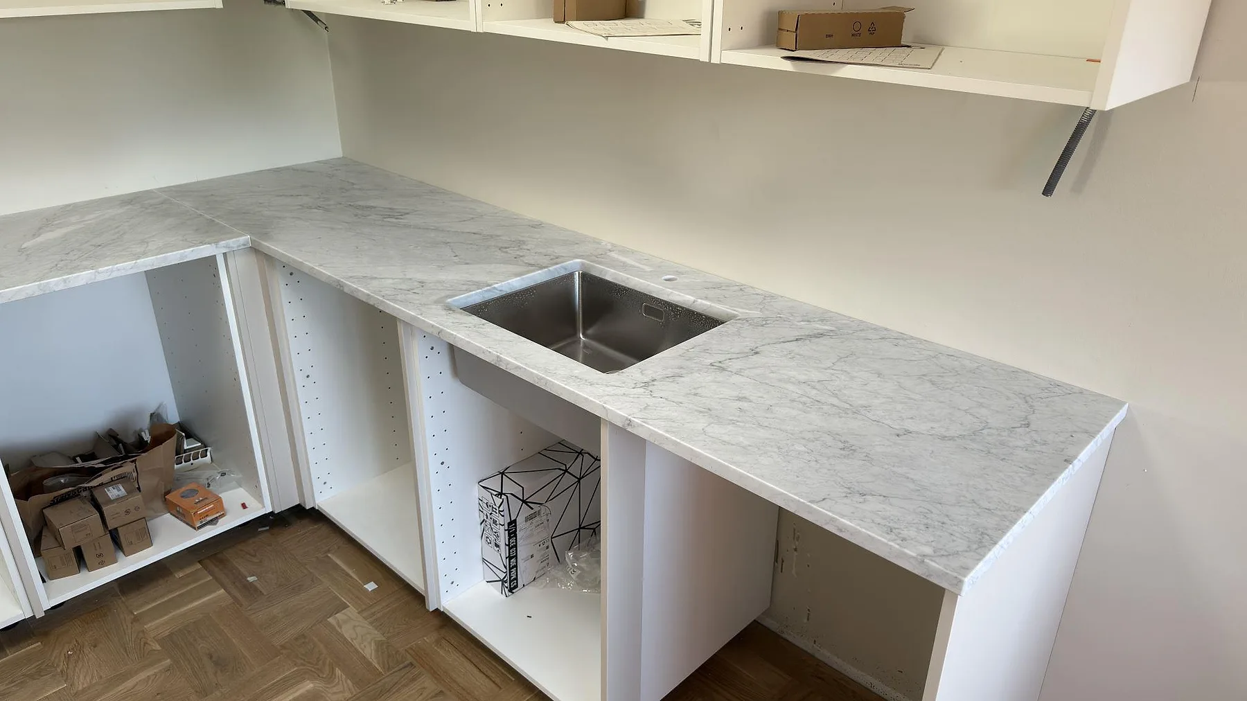 Køkkenbordplade i Carrara C, Djursholm – billede 2