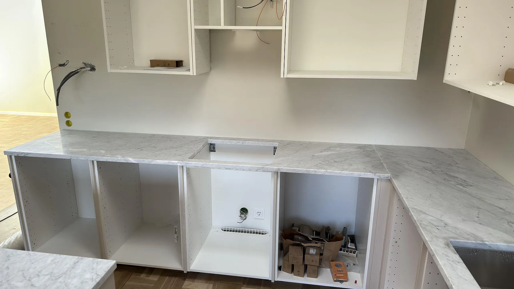 Køkkenbordplade i Carrara C, Djursholm – billede 3